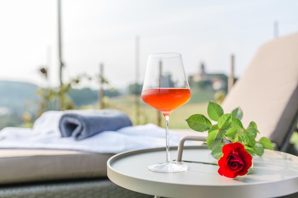 Апартаменты Wohnen Im Wein Эренхаузен Экстерьер фото